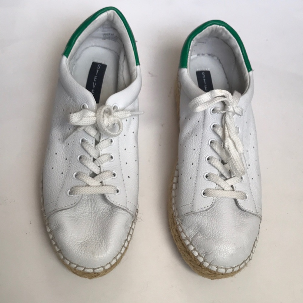 Steve Madden white leather and pupper Espadrille lace up sneakers size 8 Rasta
